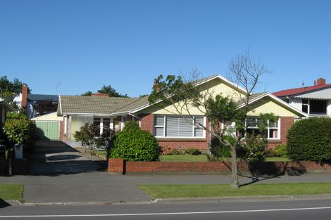 Photo of property in 350 Memorial Avenue, Burnside, Christchurch, 8053