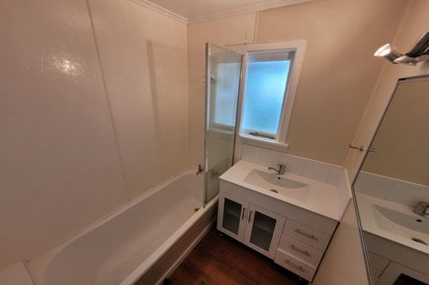 Photo of property in 1/11 Settlement Road, Papakura, 2110