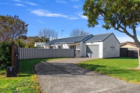 Photo of property in 9 Emery Place, Papamoa Beach, Papamoa, 3118