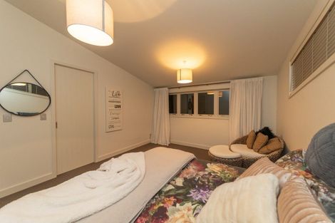 Photo of property in 12 Ihaka Street, Hokowhitu, Palmerston North, 4410