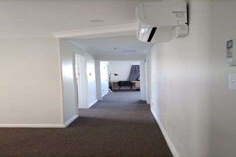 Photo of property in 9 Upper Lewisville Terrace, Thorndon, Wellington, 6011