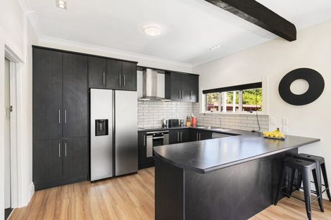 Photo of property in 27 Randwick Crescent, Moera, Lower Hutt, 5010