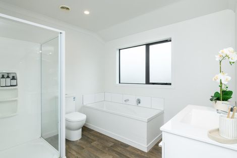 Photo of property in 702 Pioneer Highway, Takaro, Palmerston North, 4412