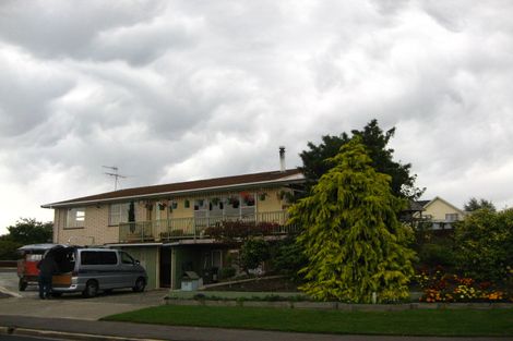 Photo of property in 10 Walton Park Avenue, Fairfield, Dunedin, 9018