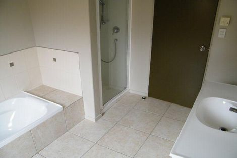 Photo of property in 3 Discovery Avenue, Welcome Bay, Tauranga, 3112