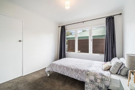 Photo of property in 1/9 Merriefield Avenue, Forrest Hill, Auckland, 0620