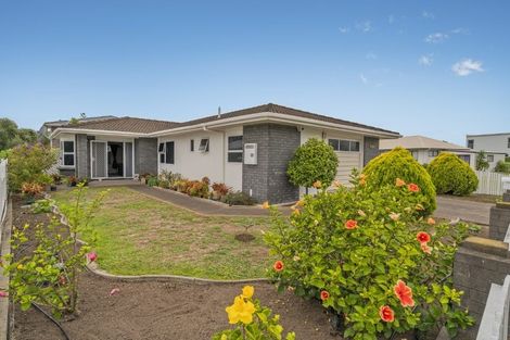 Photo of property in 100a Philomel Road, Whangamata, 3620