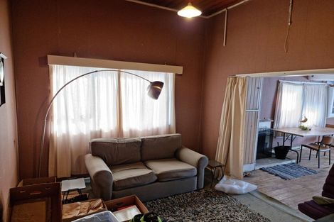 Photo of property in 18 Kent Street, Patea, 4520