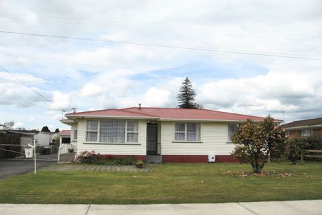 Photo of property in 9 Martin Street, Utuhina, Rotorua, 3015