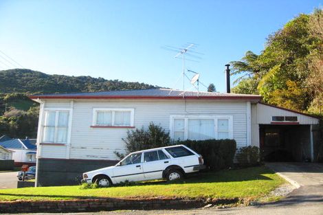 Photo of property in 83-85 Alexander Street, Greymouth, 7805