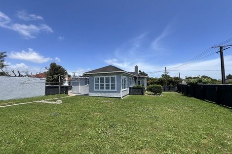 Photo of property in 30 Kings Drive, Levin, 5510