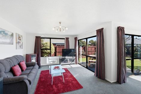 Photo of property in 26 Takaro Avenue, Sockburn, Christchurch, 8042