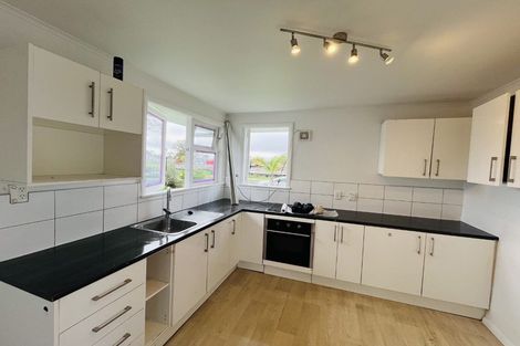 Photo of property in 26 Courtenay Crescent, Mangere East, Auckland, 2024