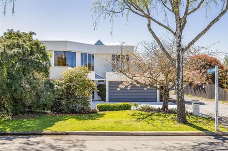 Photo of property in 3 Jamell Place, Avonhead, Christchurch, 8042