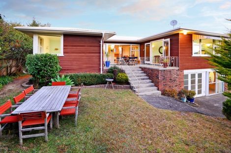 Photo of property in 75 Lake Road, Northcote, Auckland, 0627