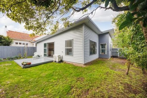 Photo of property in 5a Aokautere Drive, Fitzherbert, 4410