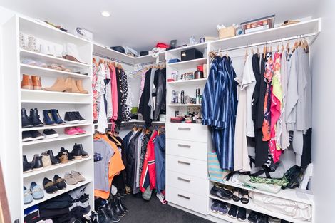 Photo of property in 2 The Glade, Carterton, 5713