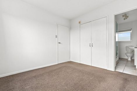 Photo of property in 19/72 Kitchener Road, Milford, Auckland, 0620