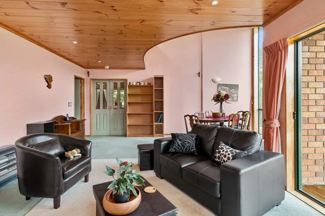 Photo of property in 70 Grand Vue Road, Kawaha Point, Rotorua, 3010