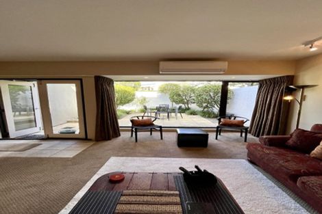 Photo of property in Highwic, 2/32 Hobson Street, Thorndon, Wellington, 6011