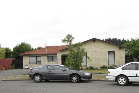 Photo of property in 16 Forest Park Place, Parklands, Christchurch, 8083