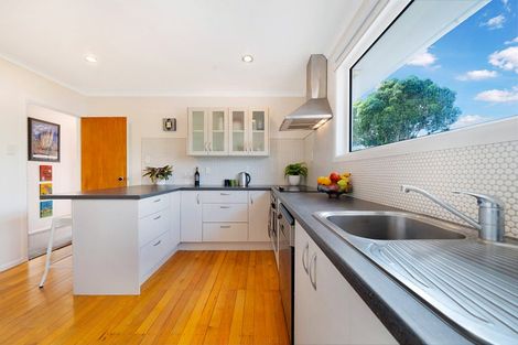 Photo of property in 23 Cornwall Street, Te Atatu South, Auckland, 0610