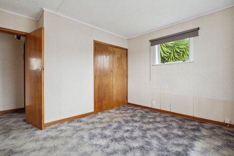 Photo of property in 2 Whakawhiti Street, Marfell, New Plymouth, 4310