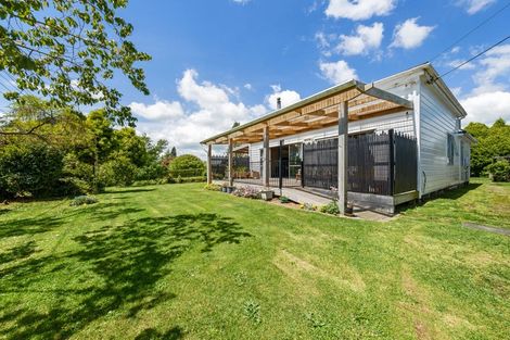 Photo of property in 20 Dudley Road Lower, Inglewood, 4386