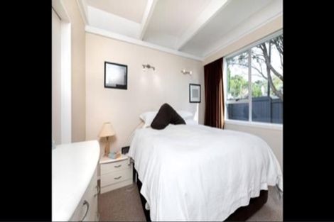 Photo of property in 7 Peace Avenue, Moturoa, New Plymouth, 4310