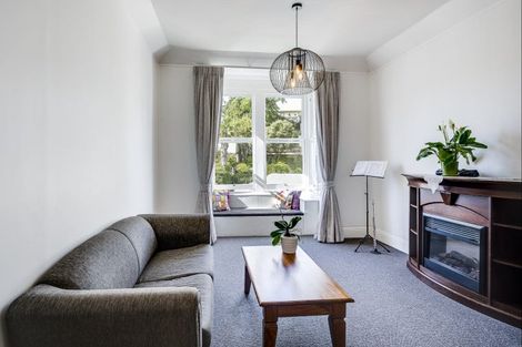 Photo of property in 6 Cameron Road, Bluff Hill, Napier, 4110