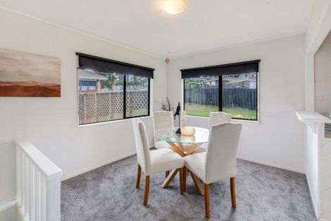 Photo of property in 1/42 Lexington Drive, Botany Downs, Auckland, 2010