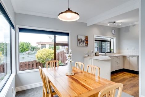 Photo of property in 22 Moorhouse Street, Taradale, Napier, 4112