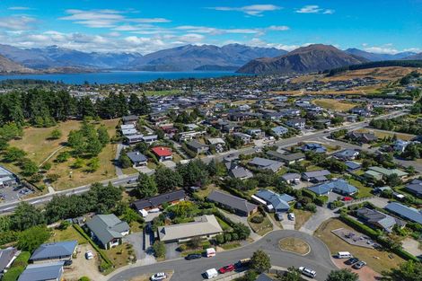 Photo of property in 27 Achilles Place, Wanaka, 9305