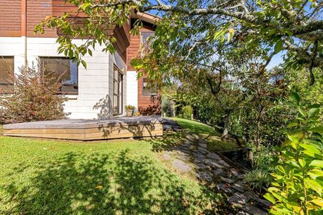 Photo of property in 24 Bert Wilson Place, Cockle Bay, Auckland, 2014