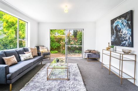 Photo of property in 2/37 Petrie Street, Richmond, Christchurch, 8013