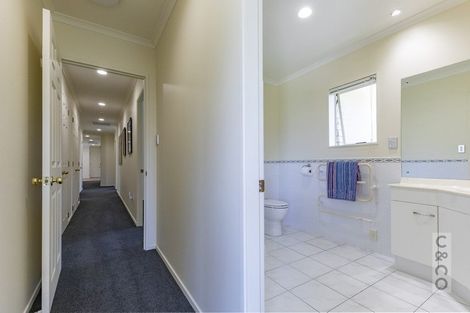 Photo of property in 10 Amber Place, Waimauku, 0812