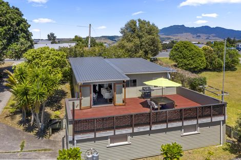 Photo of property in 14 Main Road, Raglan, 3225