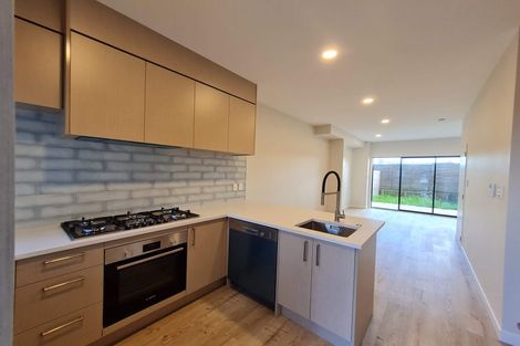 Photo of property in 12/200 Sunnynook Road, Totara Vale, Auckland, 0627