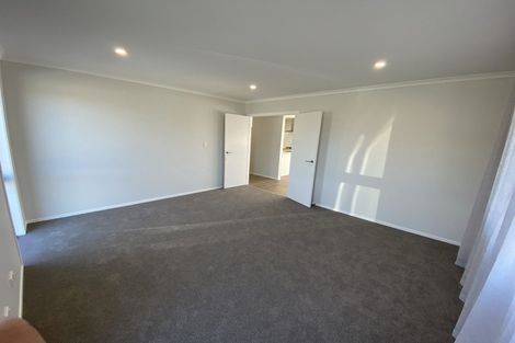 Photo of property in 6 Faber Place, Rototuna North, Hamilton, 3210