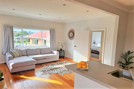 Photo of property in 18 Valley Road, Pukekohe, 2120