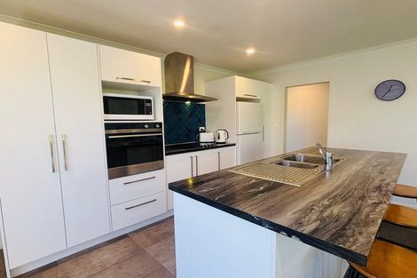 Photo of property in 13 Makatiti Street, Pukekohe, 2120
