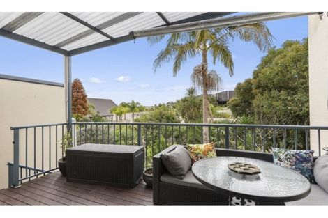 Photo of property in 6/6-8 Pannill Place, Oteha, Auckland, 0632