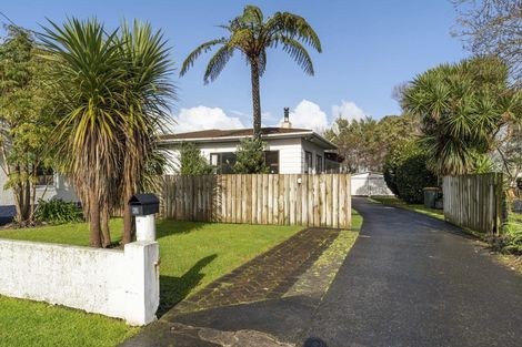 Photo of property in 62 Carthew Street, Okato, 4335