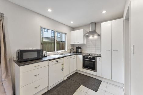 Photo of property in 2/8 Waldie Grove, Avalon, Lower Hutt, 5011