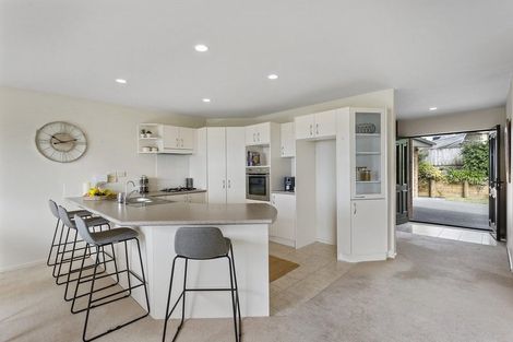 Photo of property in 59 Grovenor Drive, Orewa, 0931