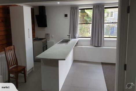 Photo of property in 27 Evans Road, Glen Eden, Auckland, 0602