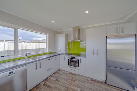 Photo of property in 18 Belgrove Place, Waipukurau, 4200