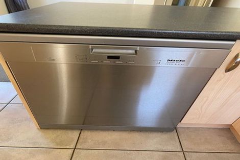 Photo of property in 43b Halswell Junction Road, Halswell, Christchurch, 8025