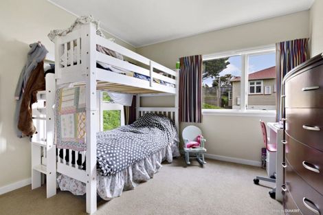 Photo of property in 23 Fettes Crescent, Seatoun, Wellington, 6022