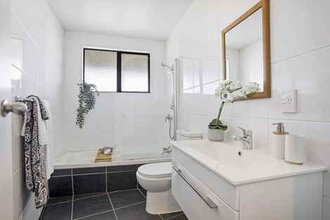 Photo of property in 55 Ardern Avenue, Stanmore Bay, Whangaparaoa, 0932